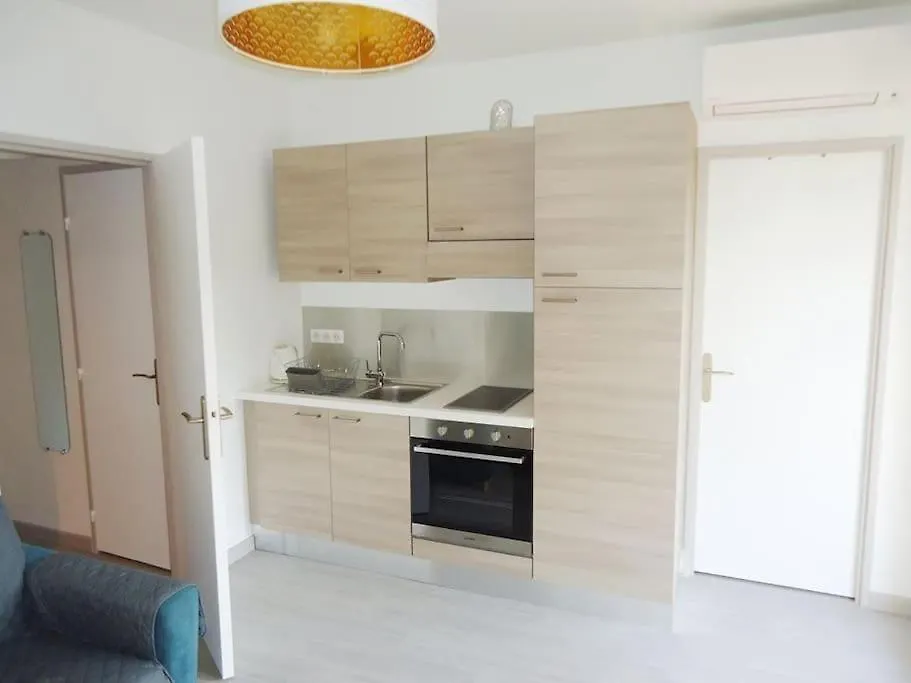דירה קבלייר-סור-מר Bel Appartement 2 Pieces Climatise 500M Centre צרפת